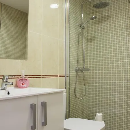 Giwa's Piso Gongora Apartment